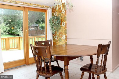 4617 Valley Forge Dr, Rockville, MD 20853 - photo 5