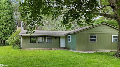 1810 N 8th St, Clear Lake, IA 50428 - photo 3