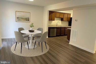 8132 Cloverhurst Rd, Glen Burnie, MD 21061 - photo 3