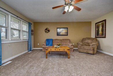 600 E Division-30