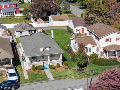 241 Aurora St, Phillipsburg, NJ 08865 - photo 5