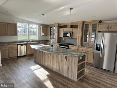 53 Evergreen Aly, Palmyra, PA 17078 - photo 2