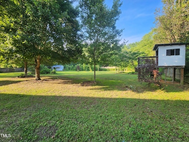 133 Rustic Tree House