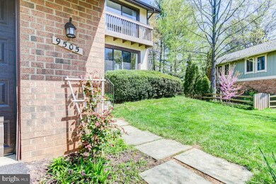 9505 Aspenwood Ct, Montgomery Village, MD 20886 - photo 4