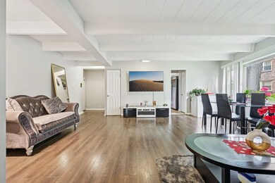 2142 W Rosemont Ave unit 1A, Chicago, IL 60659 - photo 3