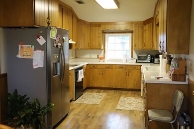 693 Sapps Lake Rd, Enigma, GA 31749 - photo 6