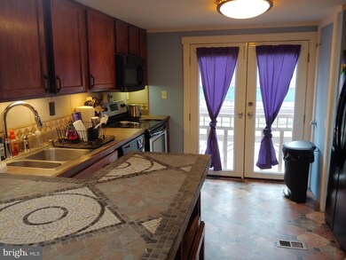 1504 Flanders Ln, Harwood, MD 20776 - photo 3