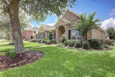 1102 Peregrine Dr, Friendswood, TX 77546 - photo 3