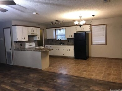 3810 Cedar Valley Dr, Paragould, AR 72450 - photo 2