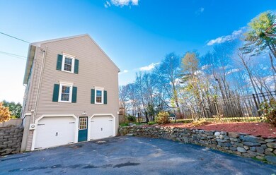 14 Redcoat Dr, Hampstead, NH 03841 - photo 3