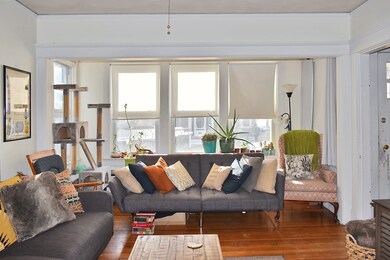 1st floor living room