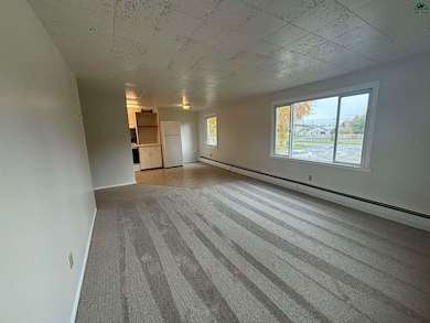 1446 Unit 3 Turner St, Fairbanks, AK 99701 - photo 3