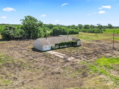 Live on the land while you build your dream home,