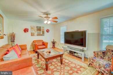 4830 Spalding Dr, La Plata, MD 20646 - photo 6