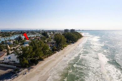 8404 Bayshore Dr, Treasure Island, FL 33706 - photo 3