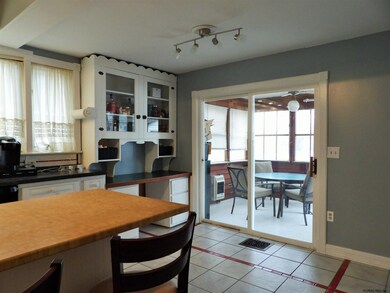 37 Hillview Ave, Rensselaer, NY 12144 - photo 7