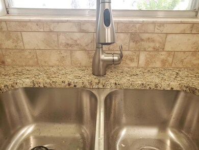 706 N Edison St, Fredericksburg, TX 78624 - photo 7