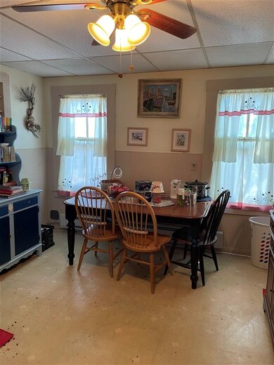 2-4 1/2 Van Buren St, Nashua, NH 03060 - photo 2