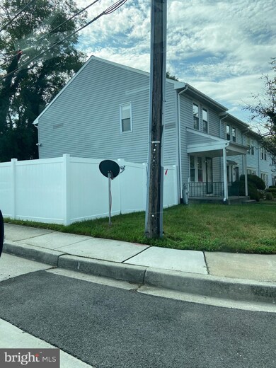 71 Cobber Ln, Baltimore, MD 21229 - photo 2