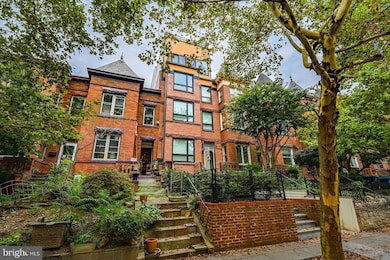 1461 Chapin St NW, Washington, DC 20009 - photo 4