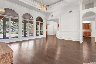 8637 Classic Oaks Ln, San Antonio, TX 78255 - photo 5