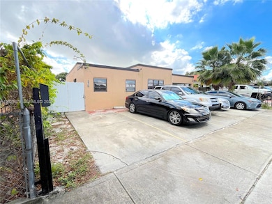 236 E 14th St unit B, Hialeah, FL 33010 - photo 2