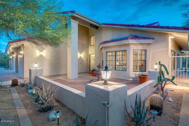 Front Entry Patio w/ Fountain