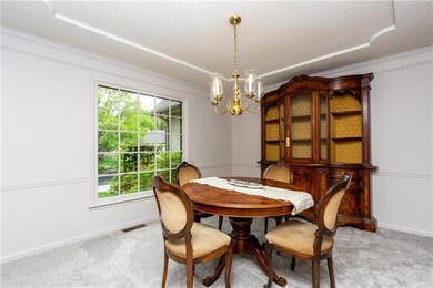 8352 Acuff Ln, Lenexa, KS 66215 - photo 3