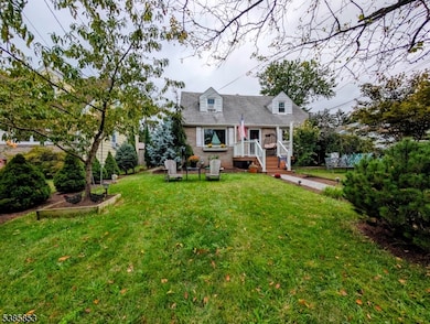 182 W Lake Ave, Rahway, NJ 07065 - photo 2