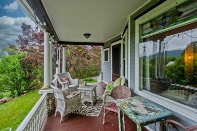 7 Pleasant St, Shelburne Falls, MA 01370 - photo 5