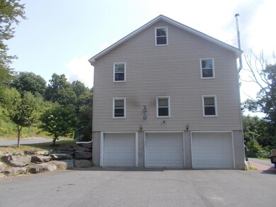 108 Stonegate Ct, Dingmans Ferry, PA 18328 - photo 3