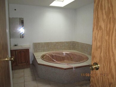 2055 E 500 S, La Porte, IN 46350 - photo 6