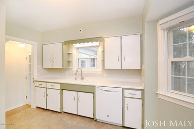 1057 Covell Ave NW, Grand Rapids, MI 49504 - photo 6