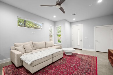 1220 Delano St unit B, Austin, TX 78721 - photo 4