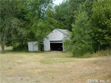 Parking Lot/Garage
