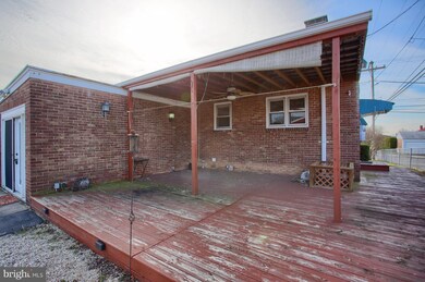 3425 Boyer St, Reading, PA 19605 - photo 7