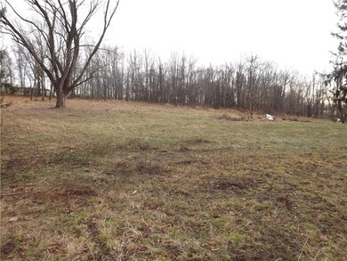 66 Creek Ln, Jefferson Township - Wsh, PA 15021 - photo 3