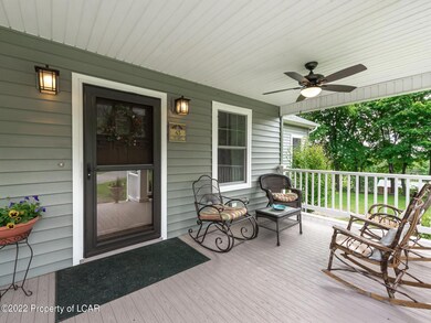 43 Boyle Rd, Dallas, PA 18612 - photo 4