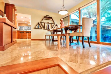Formal Dining