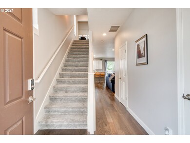 20407 Hoodview Ave, West Linn, OR 97068 - photo 3