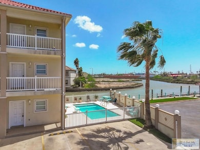 1506 Hwy 100 unit 305, Port Isabel, TX 78578 - photo 4