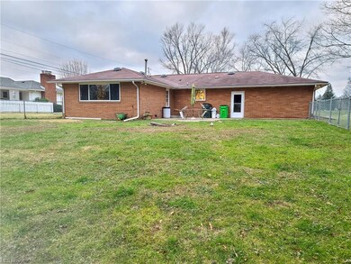 1461 Sleepy Hollow Dr, Coshocton, OH 43812 - photo 3