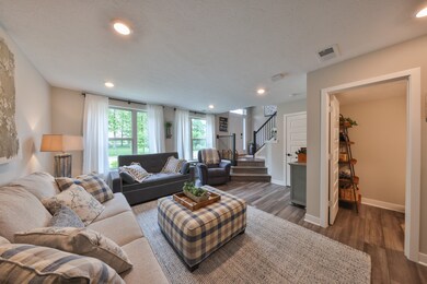 13354 Saxony Blvd W, Fishers, IN 46037 - photo 7