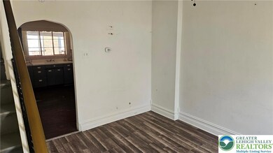 844 N Elliger St, Allentown, PA 18102 - photo 3