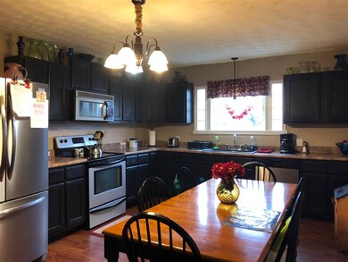 99 Florida St, Milton, WV 25541 - photo 6