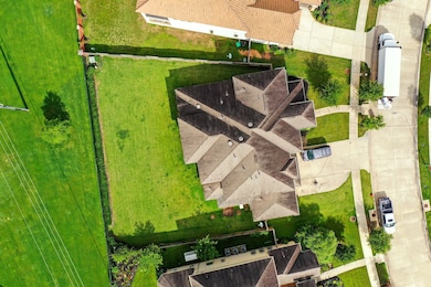 Massive lot with an even more monumental backyard