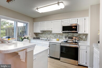 2731 Sweet Clover Ct, Silver Spring, MD 20904 - photo 3