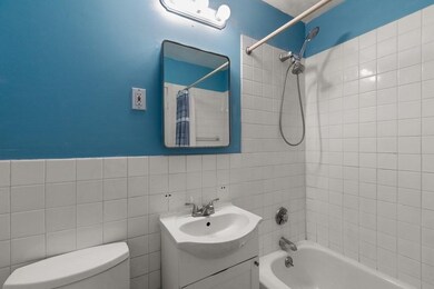 27 Bowdoin St unit 1D, Boston, MA 02114 - photo 7