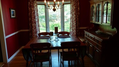 Lookout Pt Diningroom 1 - Copy