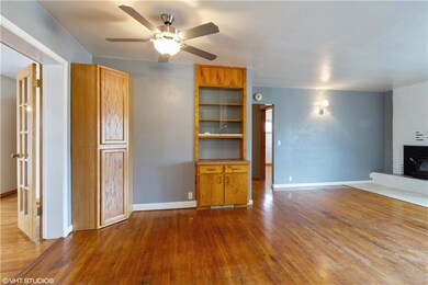 629 S 5th Ave E, Newton, IA 50208 - photo 5